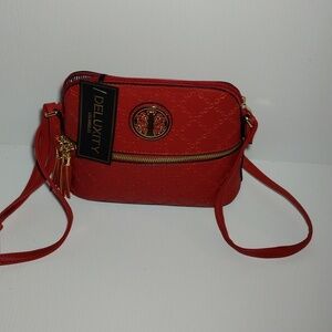 Deluxity red purse